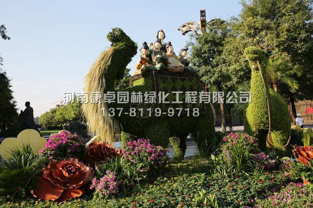 唐三彩与立体花坛的艺术碰撞